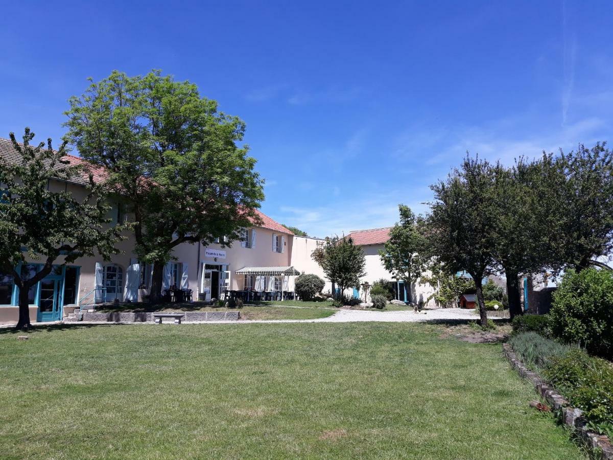 Maison De La Monne Olloix Exteriér fotografie